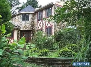 676 Moredon Rd, Huntingdon Valley, PA 19006