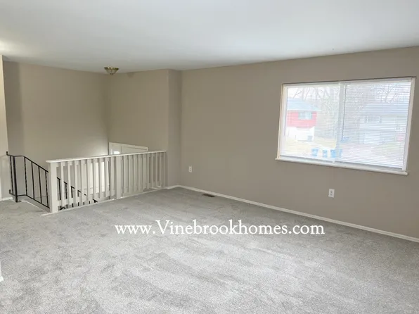 3591 Golden Meadows Ct, Dayton, OH 45404