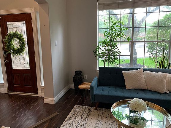 5th image of 13002 Chandler Chase Ct