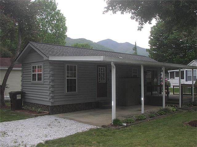 2nd image of 83 Crabapple Ln