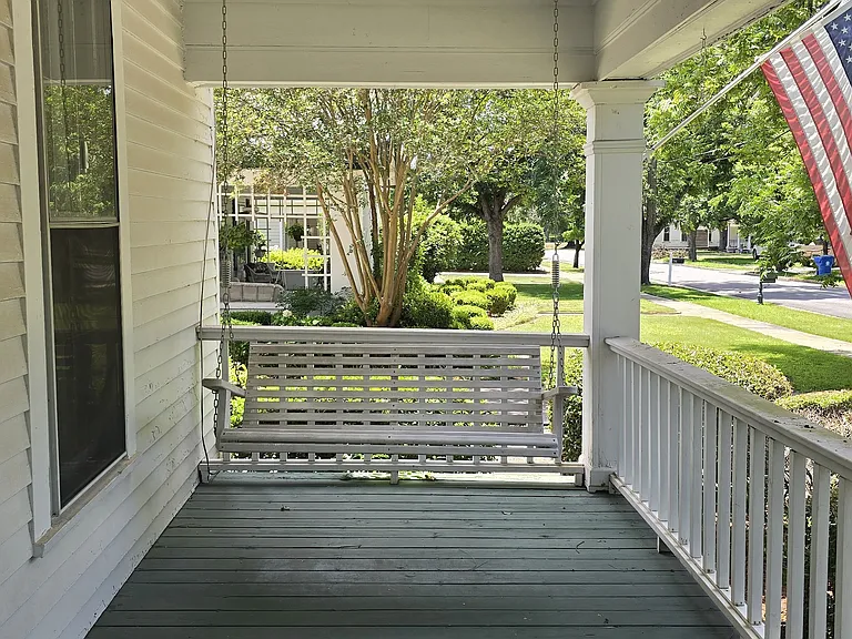 712 Stonewall St — Photo 13