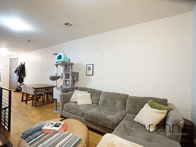 133 Patchen Ave #1R — Photo 4