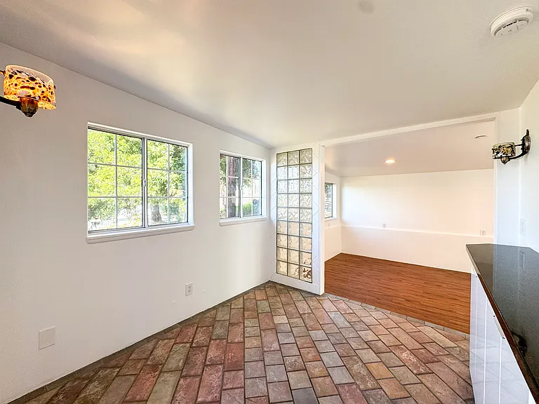 3050 Knob Dr — Photo 16