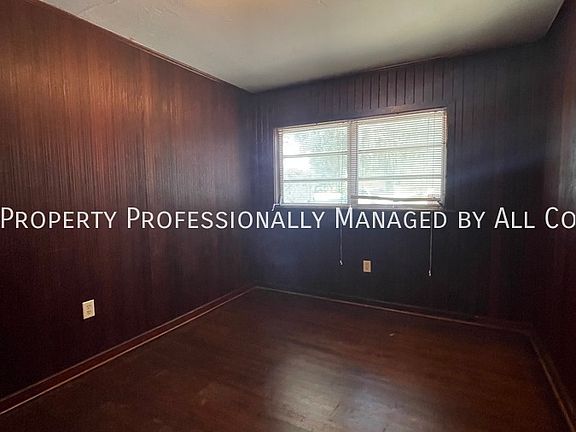 5th image of 2504 S Crystal Lake Dr
