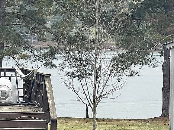 3rd image of 63 Lake Dr