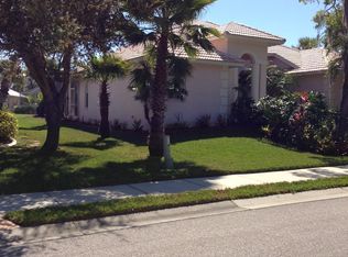 404 Jeanette Ct, Nokomis, FL 34275
