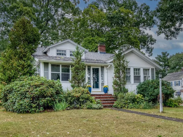 22 Elmwood Ave, Dedham, MA 02026