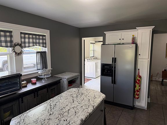 5th image of 704 New Salem Rd