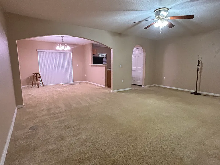 11628 Hickory Oak Dr — Photo 3