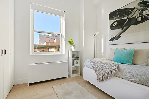 Sold by Corcoran | media 14