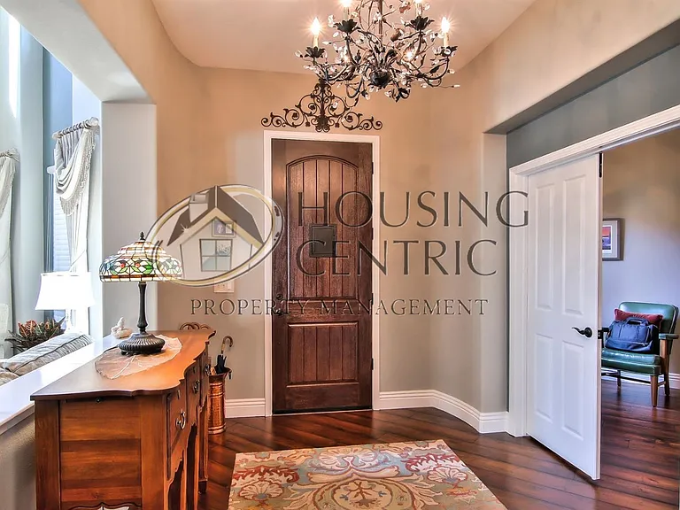 1323 Souza Dr — Photo 4
