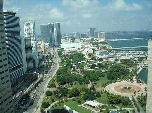 1st image of 325 Biscayne Blvd #4126