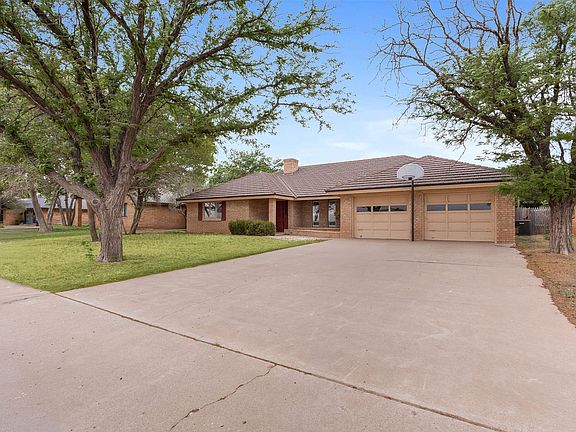 3rd image of 2220 Rice Dr