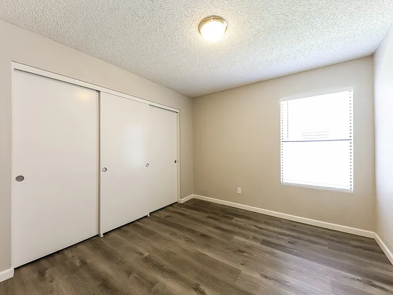8938 N 64th Ln — Photo 13