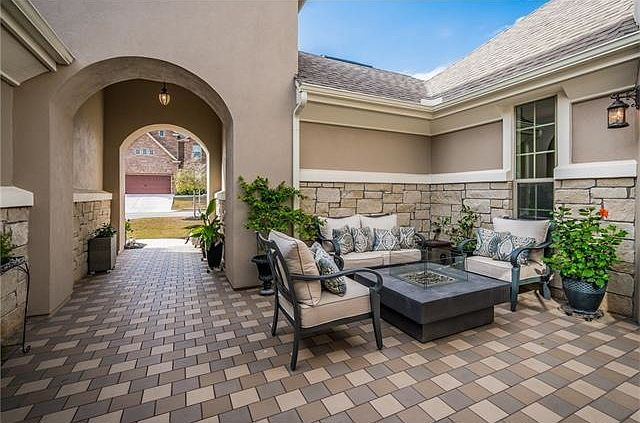 1st image of 2308 Champions Corner Dr