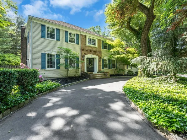 14 Phyllis Pl, Milltown, NJ 08850