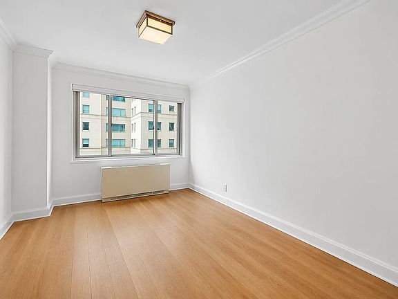 5th image of 211 E 70th St APT 7D