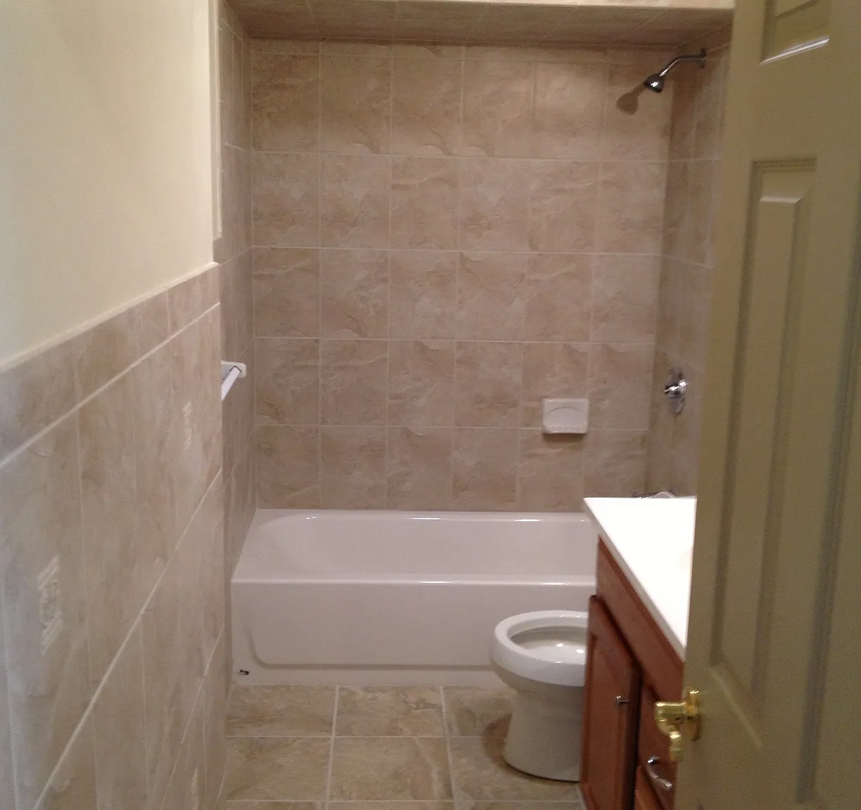 127 Winslow Pl — Photo 4