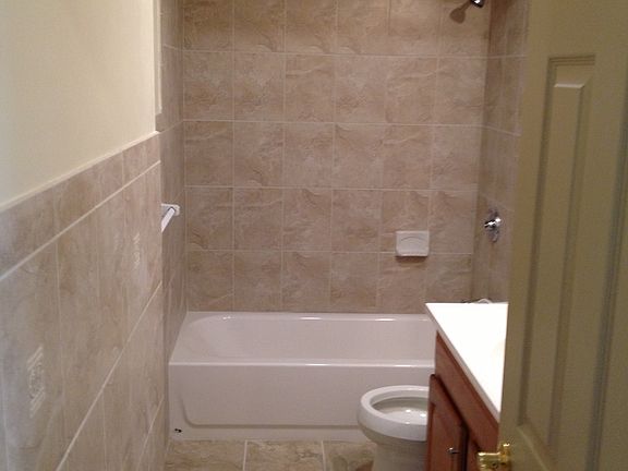 4th image of 127 Winslow Pl