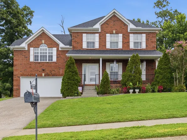 102 Bartlett Ln, Hendersonville, TN 37075