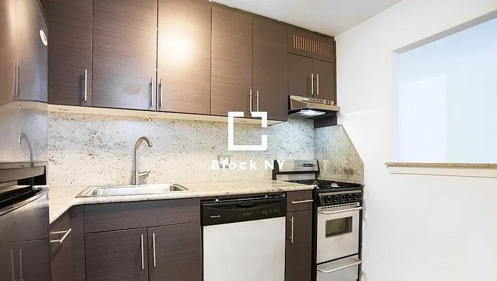 Rented by Block Holdings LLC | media 15