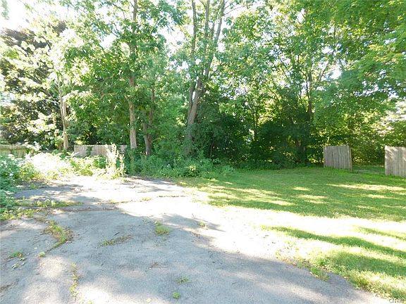 4th image of 407 Cypress St