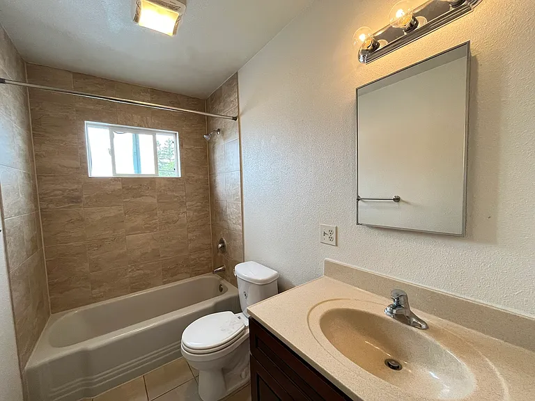 1120 Yulupa Ave #7 — Photo 6