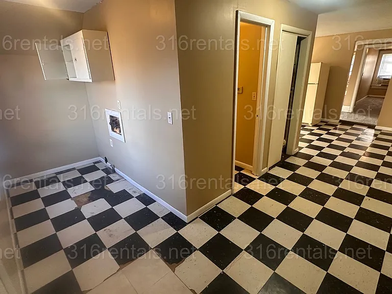 1446 S Water St #C — Photo 1
