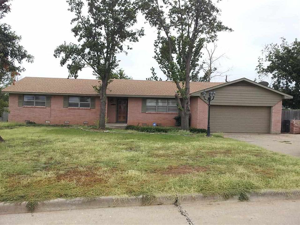 2nd image of 12 SW 51st St