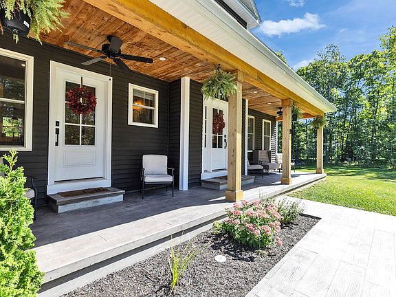 2nd image of 59 Fullam Hill Road