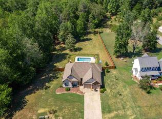 735 W River Grove Cir, Roebuck, SC 29376