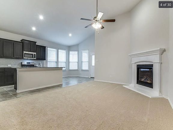4th image of 15720 Prairie Grass Ln