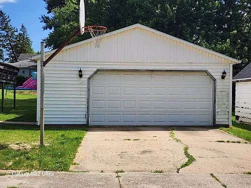1602 S Highland Ave — Photo 42