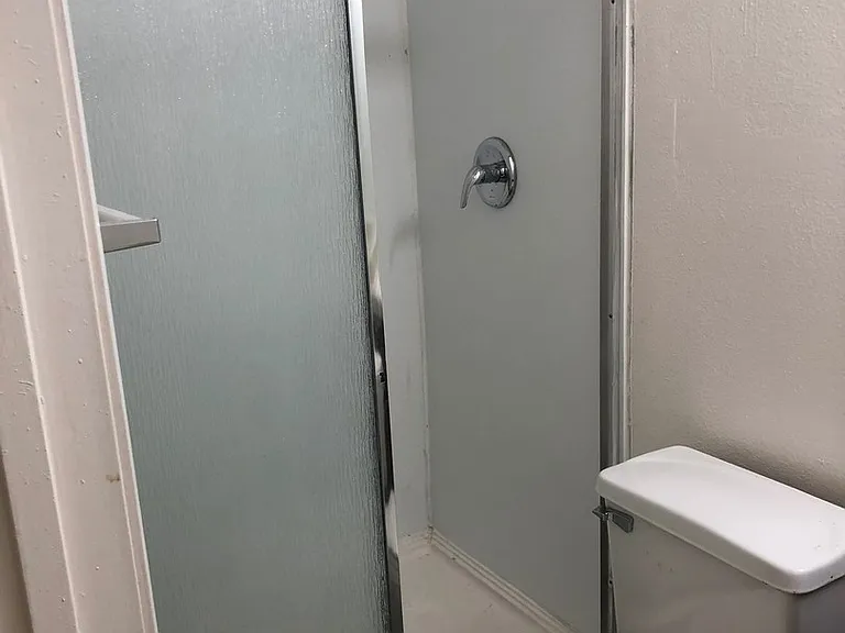 1100 N Mooney Blvd — Photo 6