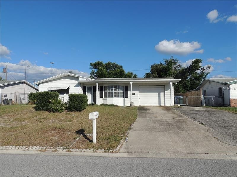 1st image of 3716 Kingsbury Dr