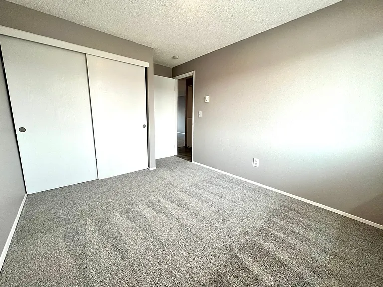 Forest Park Apartments — Photo 18