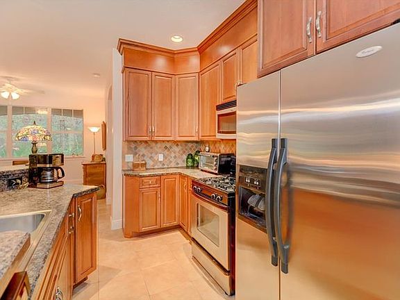 3rd image of 3500 Aquamarine Dr