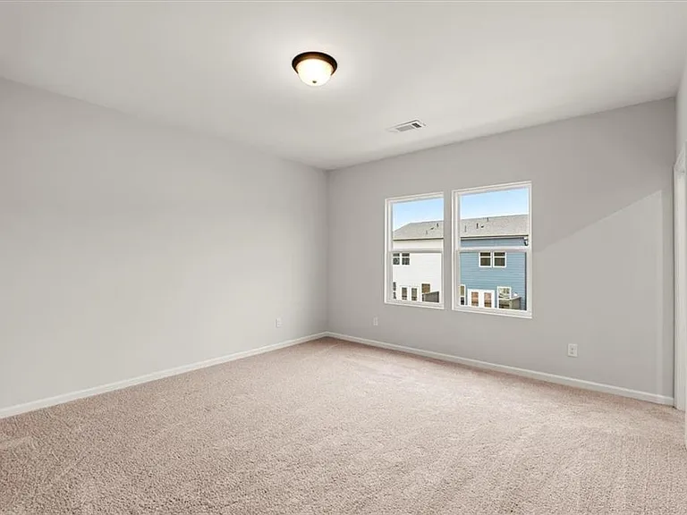 741 Payton Ln — Photo 26