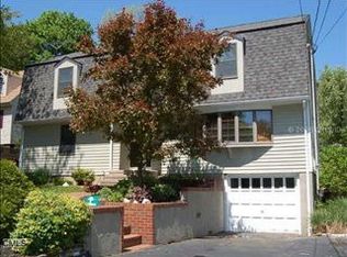 134 Wheeler Park Ave, Fairfield, CT 06825