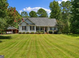 17 Deer Pointe Ct, Lagrange, GA 30240