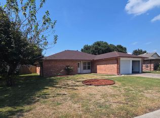 10102 Barmont Dr, La Porte, TX 77571