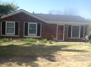 6904 Longlake Dr, Louisville, KY 40291