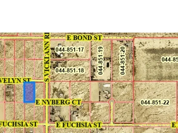 1951 E Evelyn St, Pahrump, NV 89048