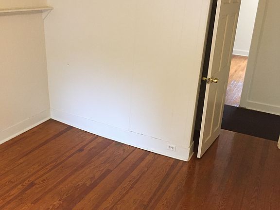 5th image of 180 Walnut St