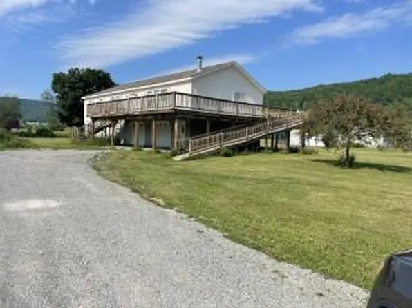 739 Canada Rd, Covington, PA 16917