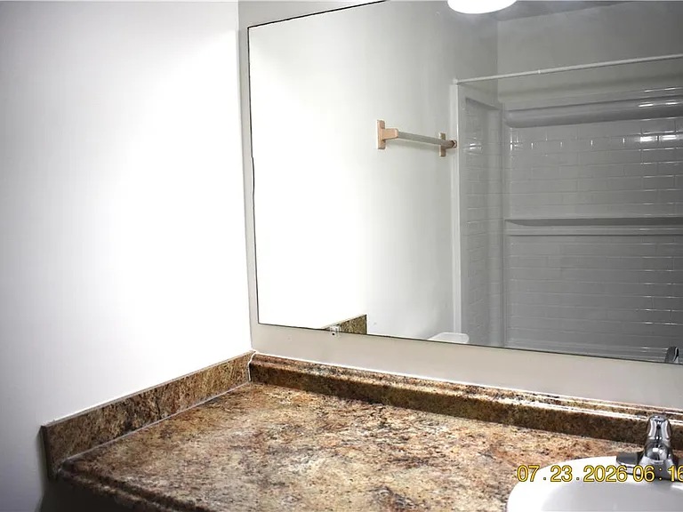1604 Shenandoah Ct — Photo 11