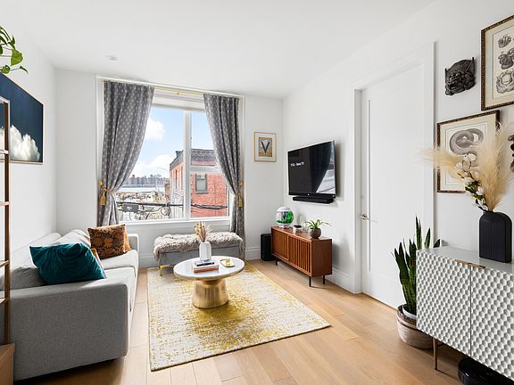 2nd image of 170 West St #201