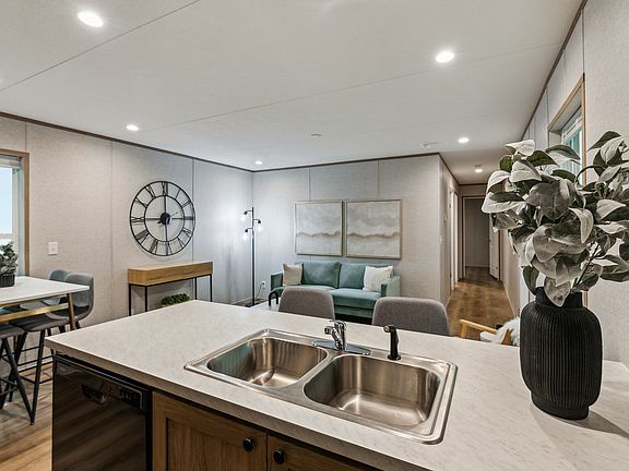 4th image of 12515 Bonnie Ln #105