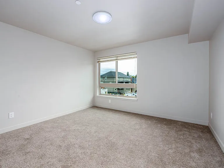 Market Village Apartments — Photo 30