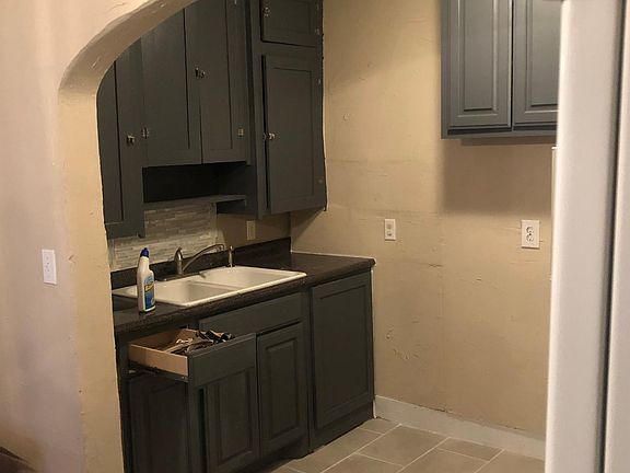 5th image of 1522 NE 14th St #2